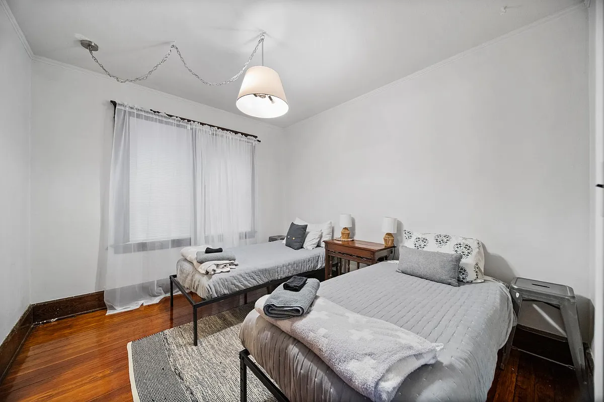 Unit Photo - 425 W 8th St #427