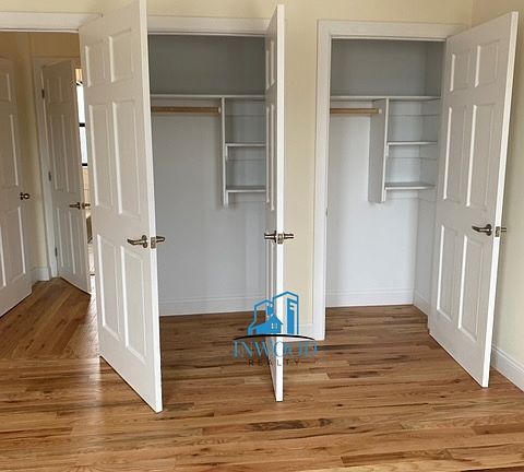 4th image of 914 McLean Ave #F2