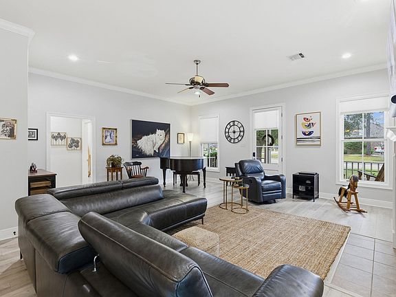 5th image of 3975 Lemongrass Cir S