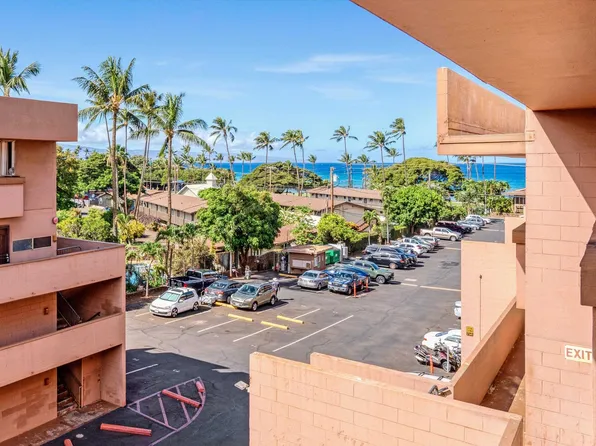 3676 Lower Honoapiilani Rd APT F303, Lahaina, HI 96761