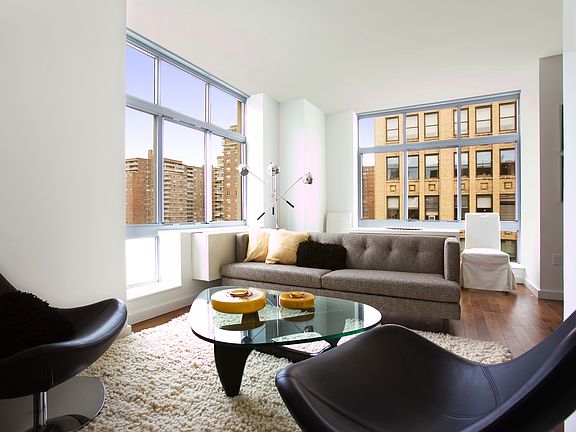 2nd image of 260 W 26th St APT 10K