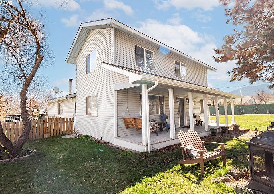 1st image of 603 3rd St