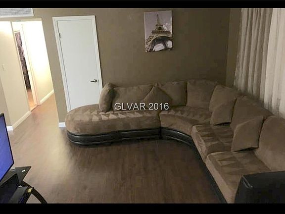 3rd image of 4671 Monterey Cir Unit 4