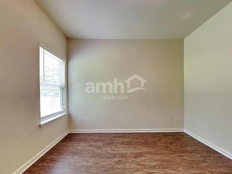 1470 Rose Terrace Cir — Photo 14