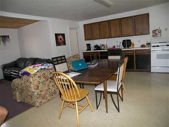 4th image of 108 Monroe Ave