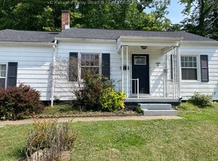 1032 Village Dr, South Charleston, WV 25309