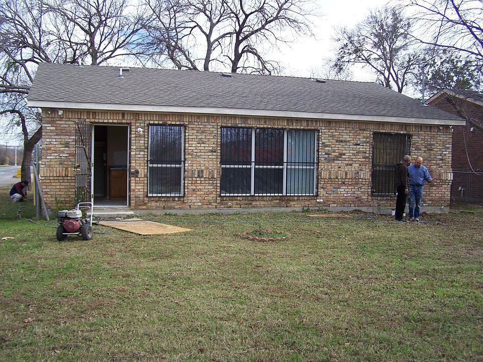 2nd image of 2305 Seevers Ave