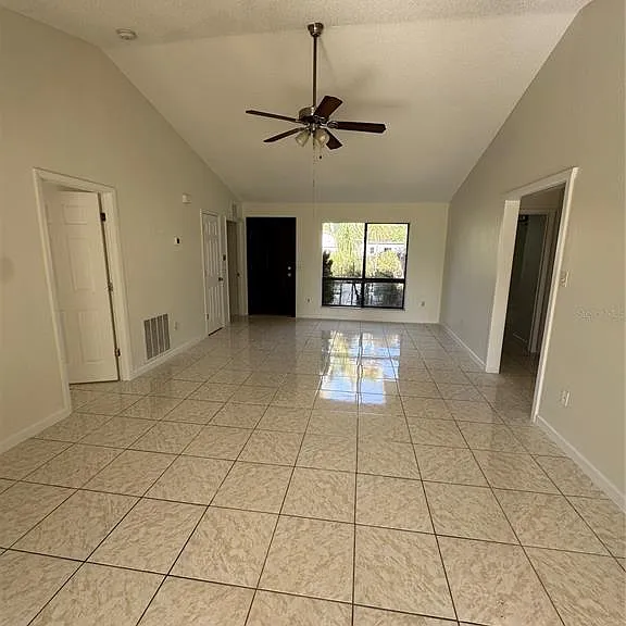 3546 Acorn St — Photo 3