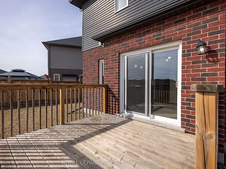 33 Cinnamon St — Photo 25