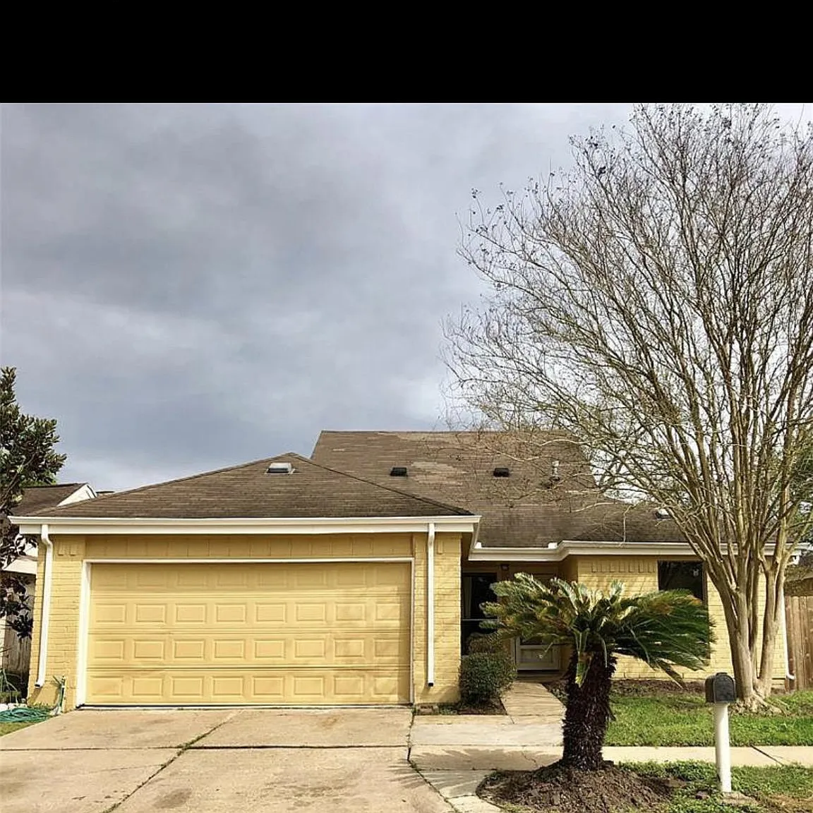 5 bed, 2627 sqft, $1,950 — Photo 1