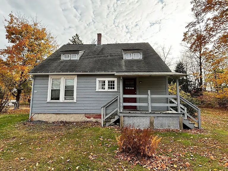 177 Montague Rd — Photo 1