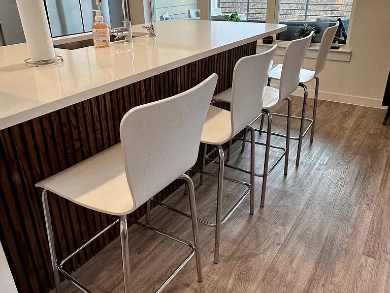 Breakfast bar