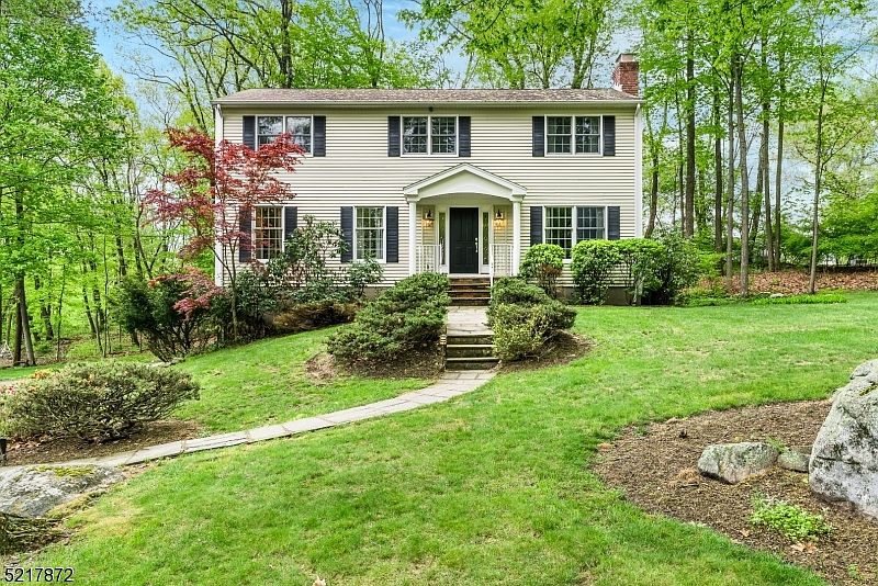 19 Chilhowie Dr, Kinnelon, NJ 07405 Zillow