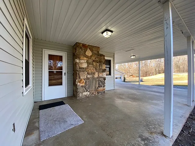729 Asbury Rd — Photo 5