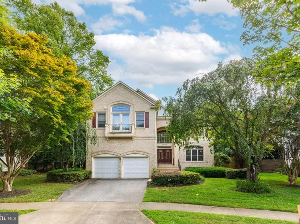 9304 Wildoak Dr, Bethesda, MD 20814
