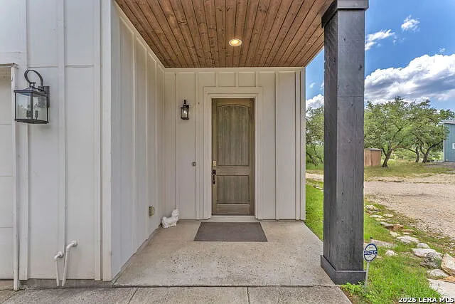 2488 Waterfront Park Dr — Photo 7
