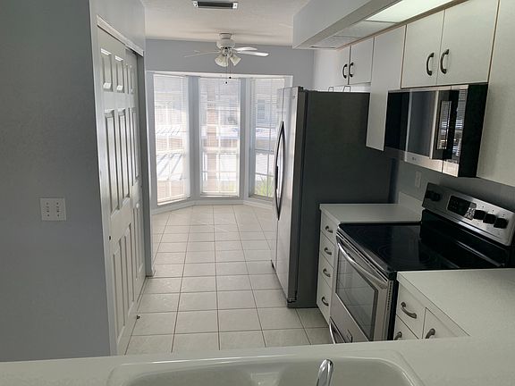 Kitchen with view to Dinette