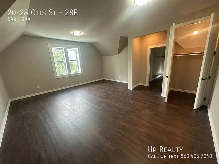 20-28 Otis St #28E — Photo 6