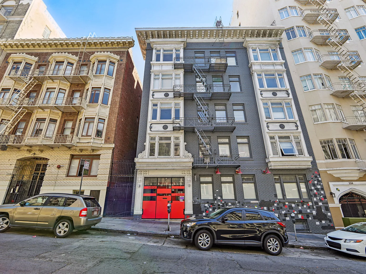 540 Leavenworth Street — Photo 4