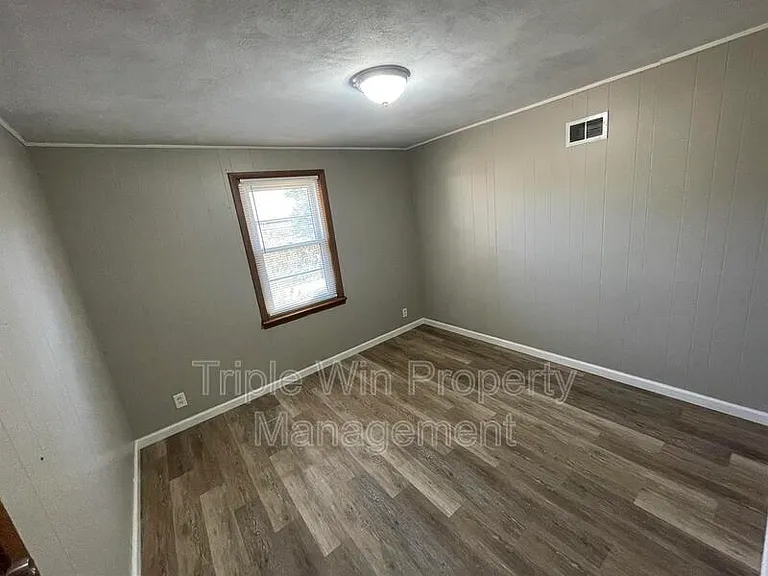 1280 Saint Catherine St — Photo 29