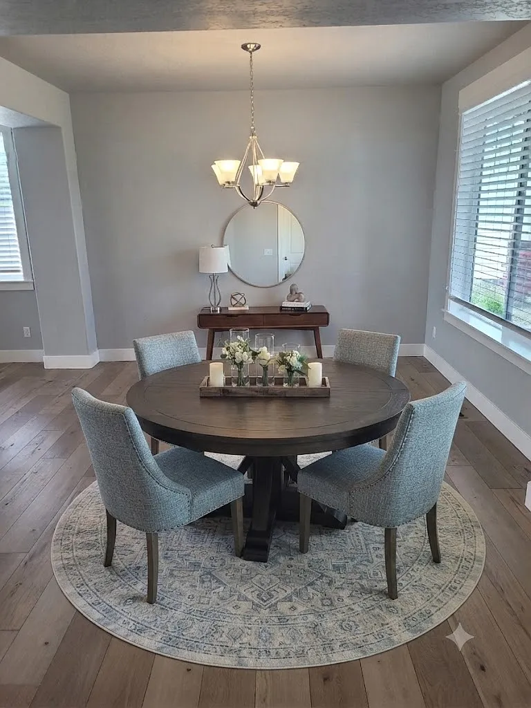 3 bed, 2.5 bath, 2495 sqft, $2,995 — Photo 4