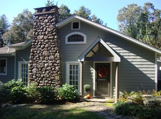 72 Mile Hill Rd S, Newtown, CT 06470