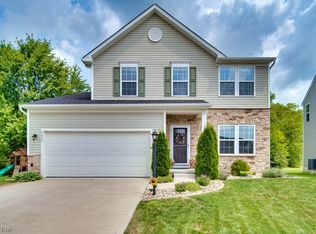 6027 Yale Ct, North Ridgeville, OH 44039