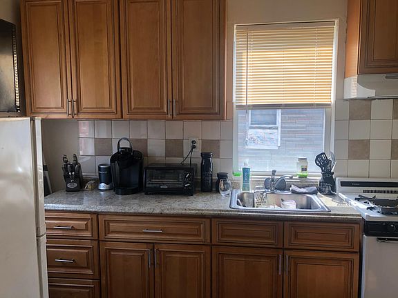 3rd image of 1430 S 9th St Floor 2