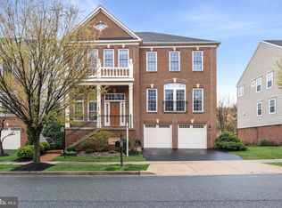 11128 Potomac Oaks Dr, Rockville, MD 20850