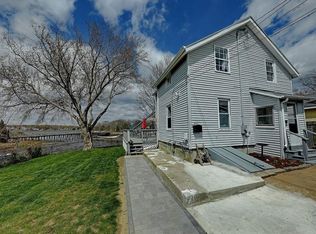 441 Ocean Grove Ave, Swansea, MA 02777