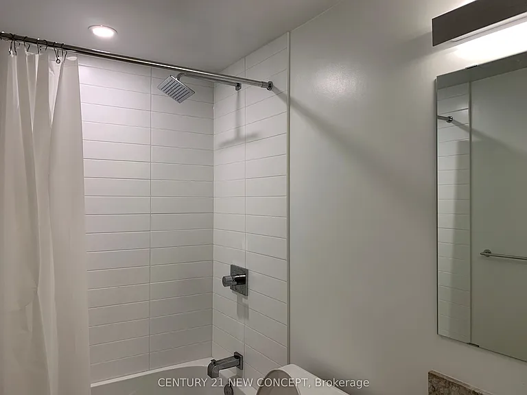 501 Yonge St #1603 — Photo 14