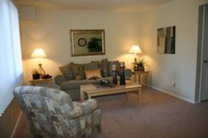2 Bedroom Living Room