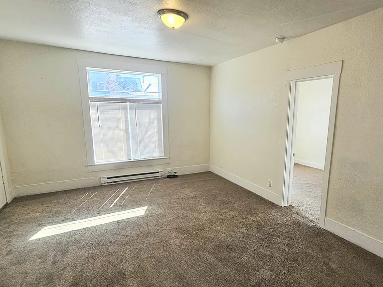536 W Bonneville St #1 — Photo 4