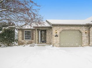1502 Hampton Cir, Goshen, IN 46526