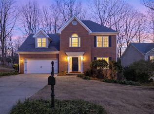 680 Somerset Vale Dr, Lawrenceville, GA 30044