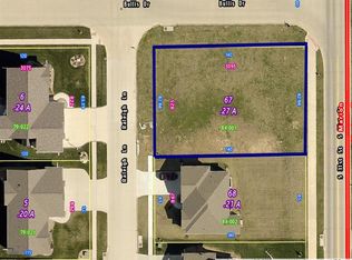 825 Raleigh Ln, Marion, IA 52302