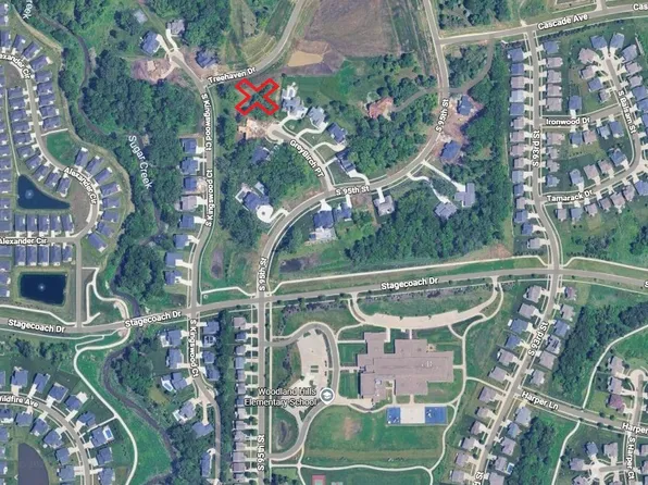9646 Greybirch Point, West Des Moines, IA 50266