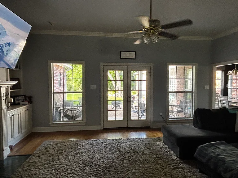 1702 Fairview Dr — Photo 7