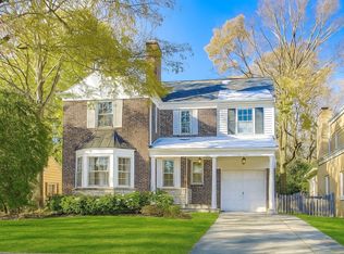 1227 16th St, Wilmette, IL 60091