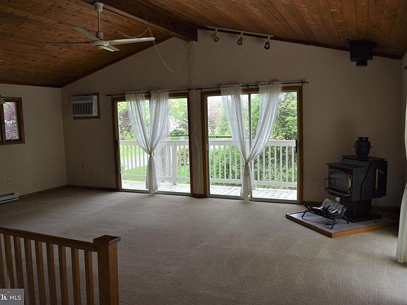 5th image of 25 Lakewood Dr