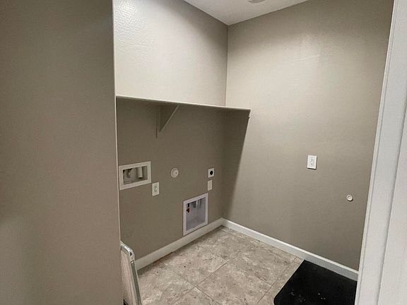 5th image of 30292 W CRITTENDEN Lane