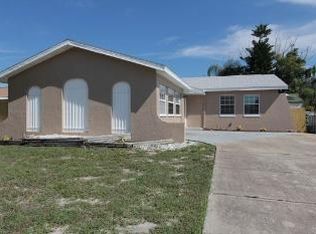 1703 Cromwell Dr, Tarpon Springs, FL 34689