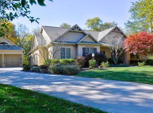 148 Taylor Way Dr, Hebron, OH 43025