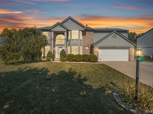 15005 Wildbrook Dr, Belleville, MI 48111