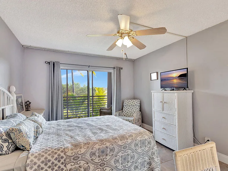 2812 Garden Dr S #308 — Photo 11