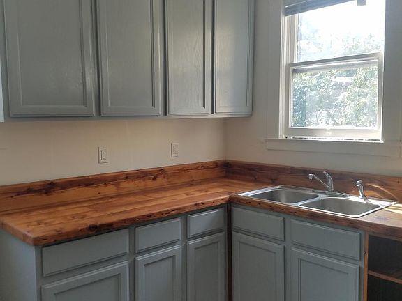 2nd image of 1783 Newcomb Ave