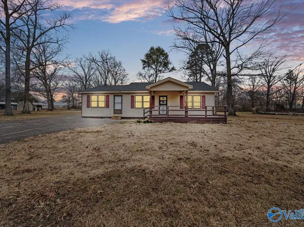 117 Piney Grove St, Falkville, AL 35622