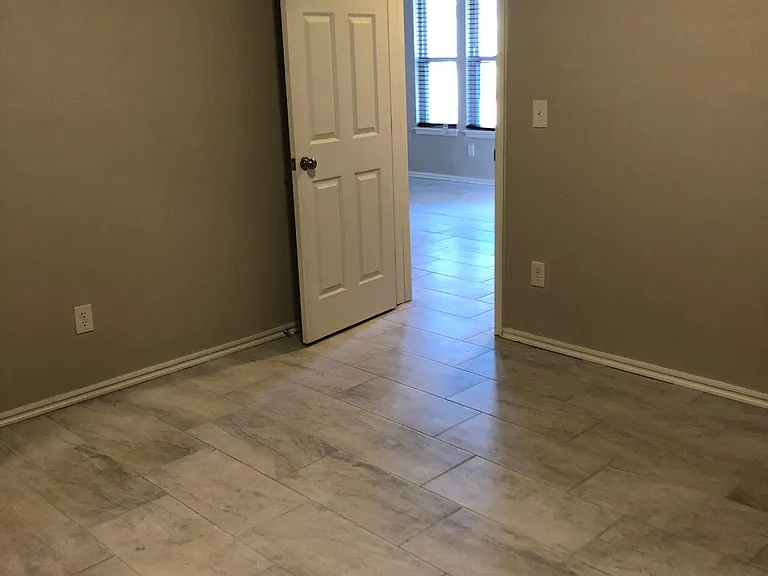 1206 Clearwater Dr — Photo 4