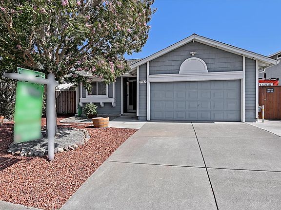 3rd image of 4987 Orinda Way