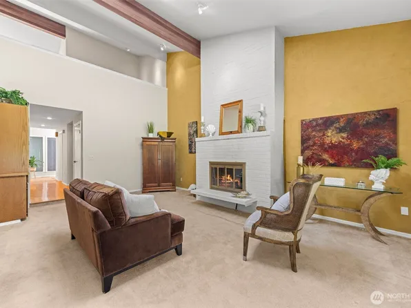909 30th Street NW #2C, Gig Harbor, WA 98335